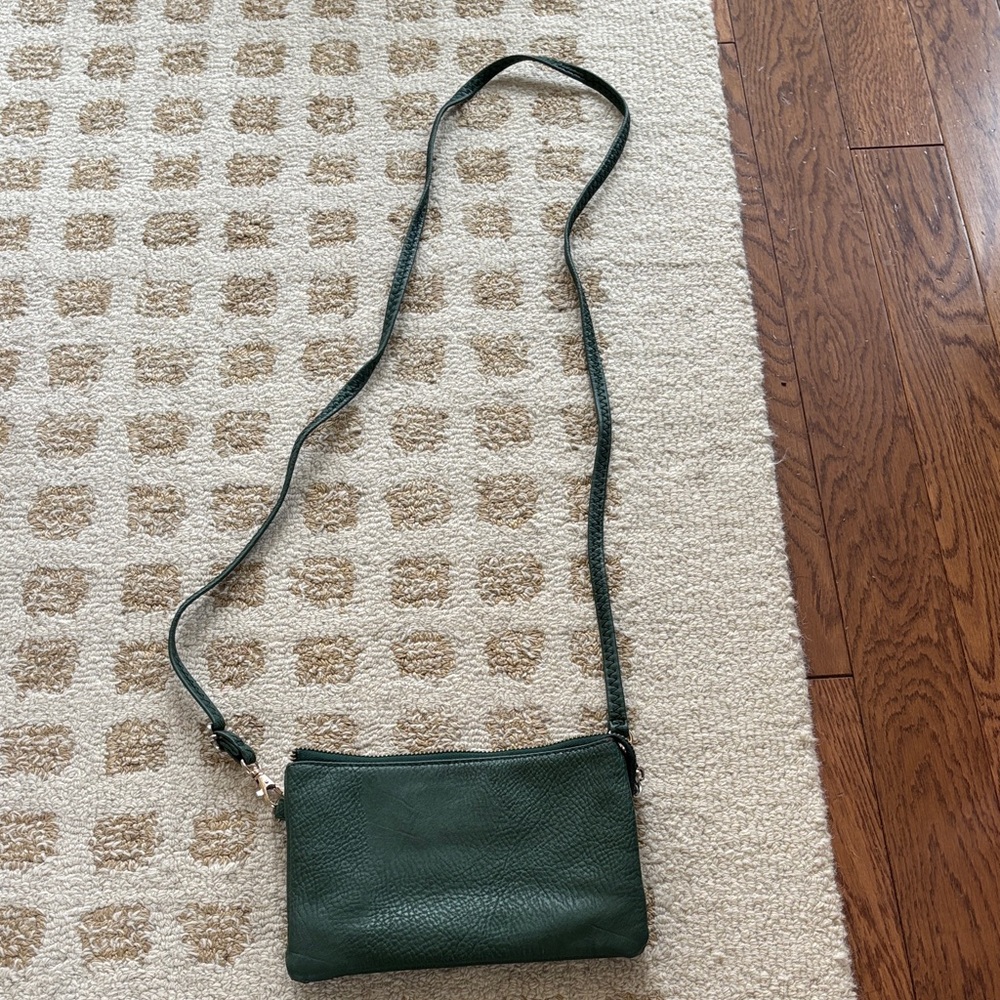 Elegant Green Leather Crossbody Bag